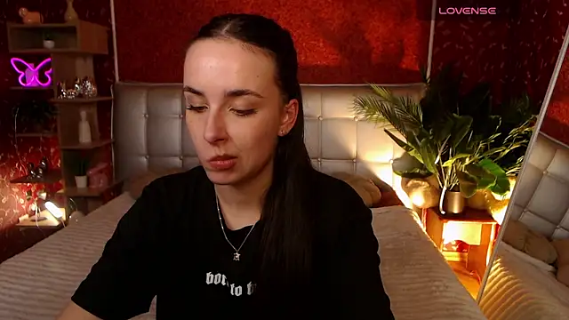 AuroraAksnesss online show from 14, 3, 2025