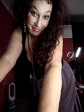 GypsyEsmeralda online show from 18, 9, 2025