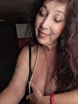 Snapshot of GypsyEsmeralda chatting on 27, 5, 2026 GypsyEsmeralda online show from 27, 5, 2026