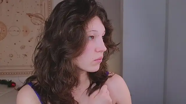 Snapshot of cherry_lea chatting on 16, 12, 2025 cherry lea online show from 16, 12, 2025