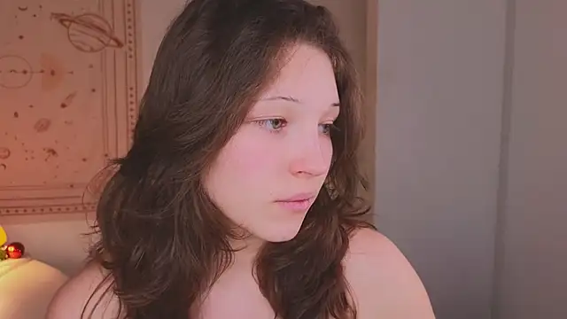 Snapshot of cherry_lea chatting on 13, 12, 2025 cherry lea online show from 13, 12, 2025