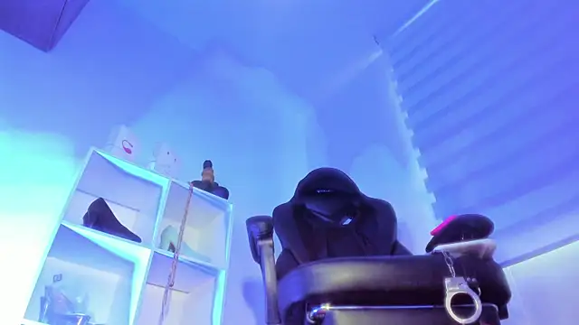 charlotte joliedart online show from 21, 10, 2025