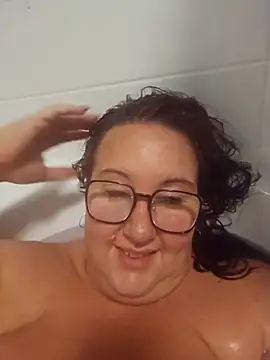 Snapshot of Bekahblows chatting on 12, 10, 2025 Bekahblows online show from 12, 10, 2025