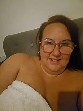 Bekahblows online show from 6, 10, 2025