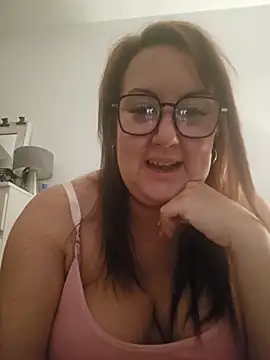 Snapshot of Bekahblows chatting on 19, 11, 2025 Bekahblows online show from 19, 11, 2025
