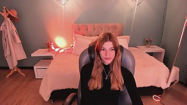 Nora Vennucci online show from 5, 5, 2026