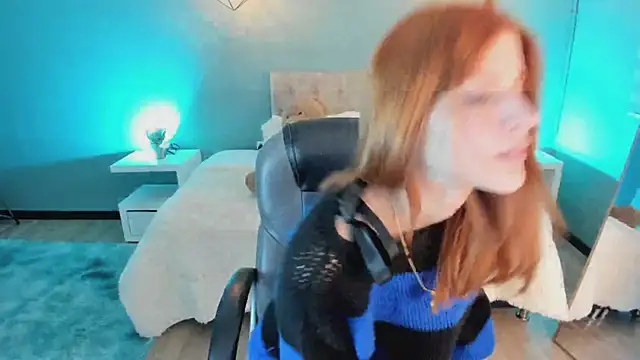 Nora Vennucci online show from 28, 10, 2025