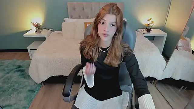 Nora Vennucci online show from 20, 12, 2025