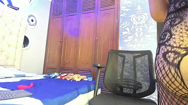 Snapshot of mature_bigass__ chatting on 5, 3, 2025 mature bigass online show from 5, 3, 2025