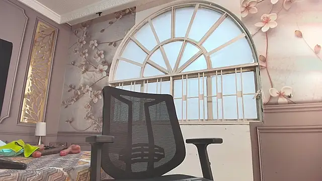 mature bigass   online show from 4, 12, 2025