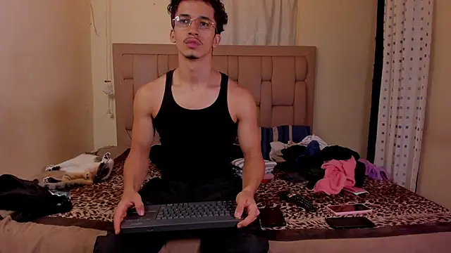 stepcouple XXX online show from 6, 11, 2025