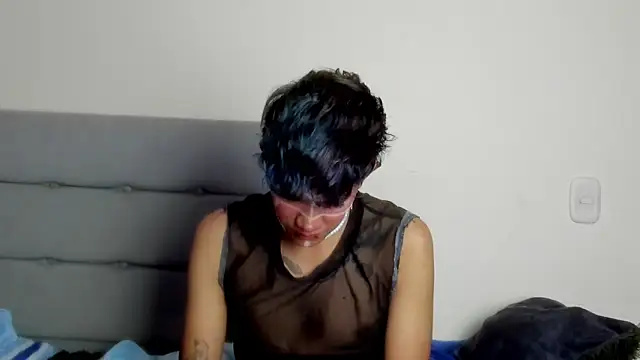 Snapshot of andrew_uwu_ chatting on 5, 1, 2026 andrew uwu online show from 5, 1, 2026