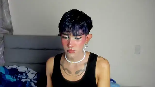 Snapshot of andrew_uwu_ chatting on 21, 12, 2025 andrew uwu online show from 21, 12, 2025