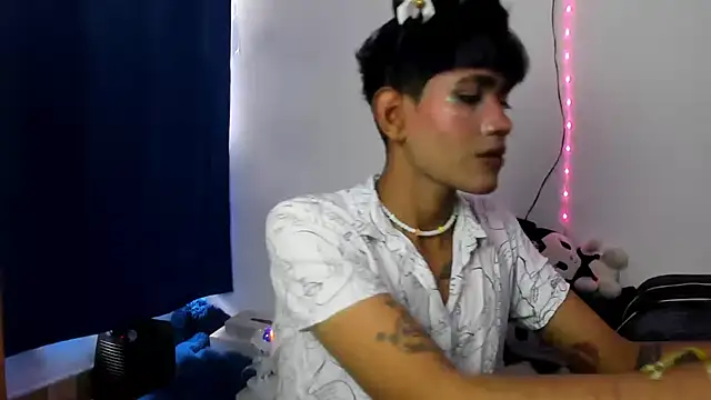 andrew uwu  online show from 7, 10, 2025
