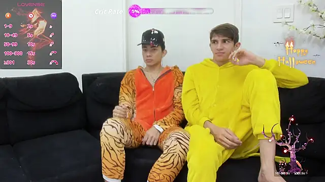 Snapshot of StrawwBoys chatting on 14, 10, 2025 StrawwBoys online show from 14, 10, 2025