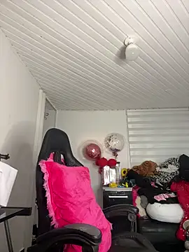 Anily Lovely online show from 27, 2, 2026