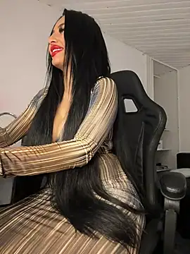Anily Lovely online show from 3, 3, 2025