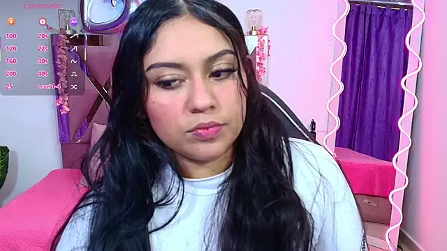 Snapshot of kendra_tay chatting on 9, 11, 2025 kendra tay online show from 9, 11, 2025