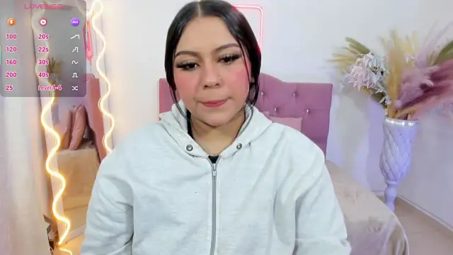 Snapshot of kendra_tay chatting on 29, 11, 2025 kendra tay online show from 29, 11, 2025