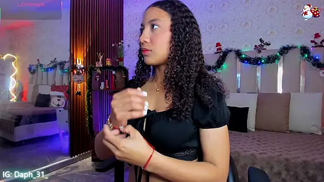 Daphnne tay online show from 11, 1, 2026