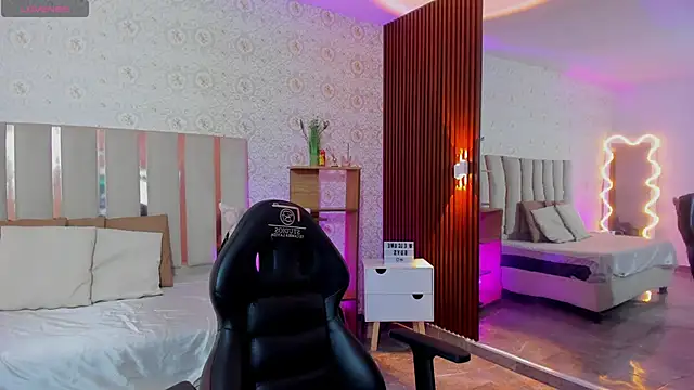 Daphnne tay online show from 8, 10, 2025