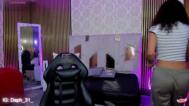 Daphnne tay online show from 10, 10, 2025