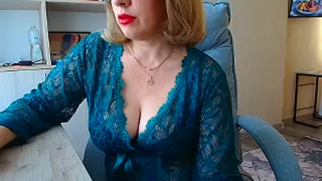 Snapshot of Brionia chatting on 15, 7, 2026 Brionia online show from 15, 7, 2026