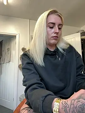 Snapshot of Barbie_26 chatting on 11, 3, 2025 Barbie 26 online show from 11, 3, 2025