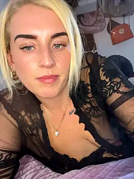 Snapshot of Barbie_26 chatting on 30, 11, 2025 Barbie 26 online show from 30, 11, 2025