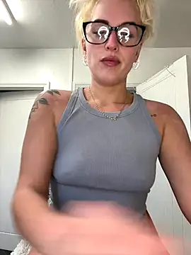 Snapshot of Barbie_26 chatting on 3, 12, 2024 Barbie 26 online show from 3, 12, 2024