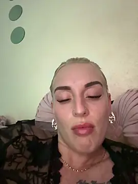 Snapshot of Barbie_26 chatting on 23, 12, 2024 Barbie 26 online show from 23, 12, 2024