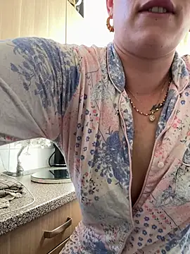 Snapshot of Barbie_26 chatting on 18, 3, 2025 Barbie 26 online show from 18, 3, 2025