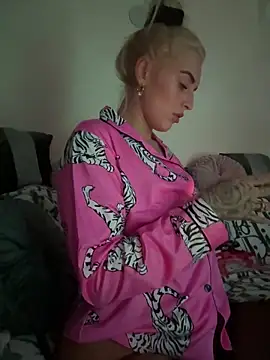 Snapshot of Barbie_26 chatting on 7, 12, 2024 Barbie 26 online show from 7, 12, 2024