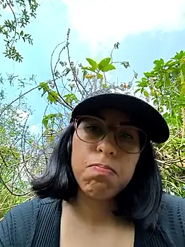 Snapshot of MirandaSingle chatting on 23, 5, 2026 MirandaSingle online show from 23, 5, 2026