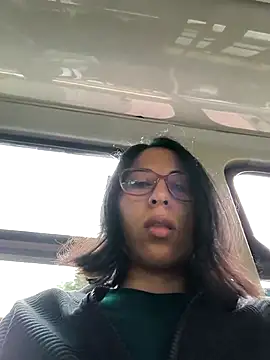 Snapshot of MirandaSingle chatting on 19, 5, 2026 MirandaSingle online show from 19, 5, 2026