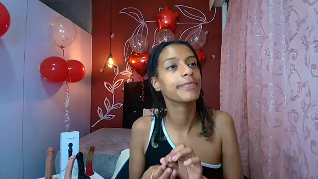 Zia Green online show from 12, 2, 2025