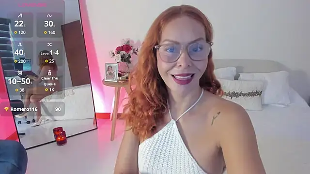 Snapshot of AvaCollinss chatting on 11, 11, 2025 AvaCollinss online show from 11, 11, 2025