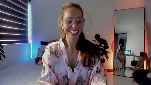 AvaCollinss online show from 25, 3, 2026