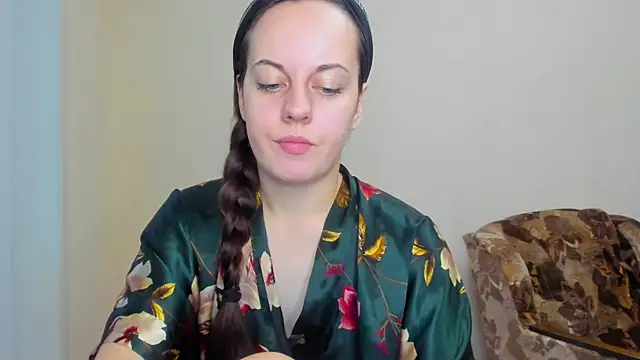 Sabrina Lavv online show from 11, 9, 2025