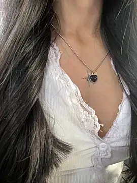 Amy Kiitty  online show from 19, 6, 2026