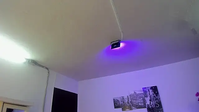 Amy Kiitty  online show from 28, 11, 2025