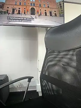 Amy Kiitty  online show from 6, 7, 2026