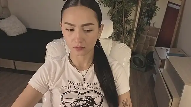 Snapshot of Amy_Kiitty_ chatting on 10, 5, 2026 Amy Kiitty online show from 10, 5, 2026