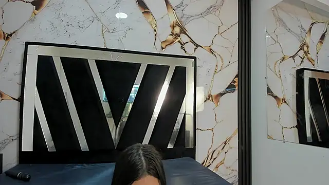 Snapshot of KarinaSimonz chatting on 5, 11, 2025 KarinaSimonz online show from 5, 11, 2025