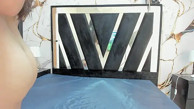 Snapshot of KarinaSimonz chatting on 12, 10, 2025 KarinaSimonz online show from 12, 10, 2025