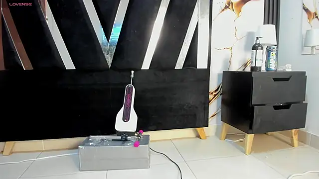 KarinaSimonz online show from 19, 12, 2025