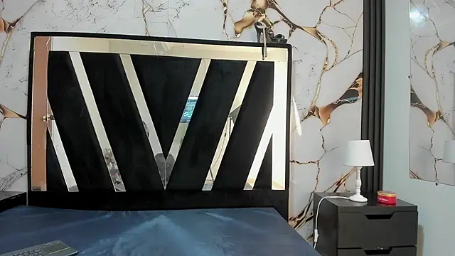 Snapshot of KarinaSimonz chatting on 10, 10, 2025 KarinaSimonz online show from 10, 10, 2025