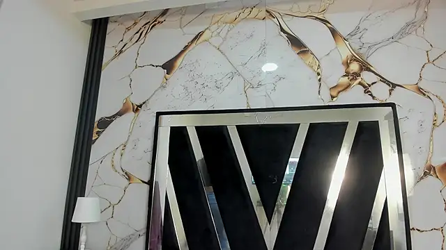 Snapshot of KarinaSimonz chatting on 4, 11, 2025 KarinaSimonz online show from 4, 11, 2025