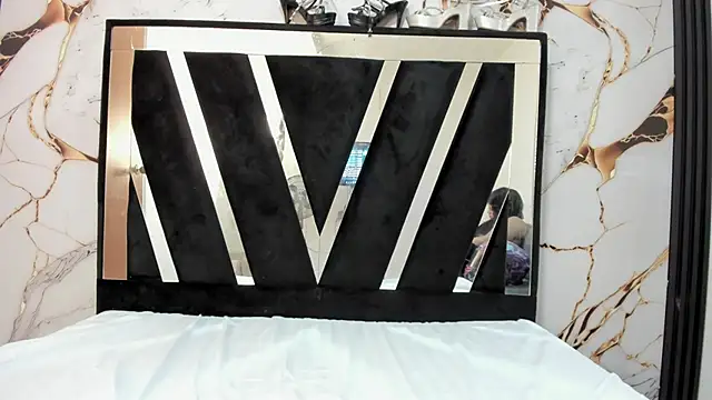 KarinaSimonz online show from 18, 2, 2026