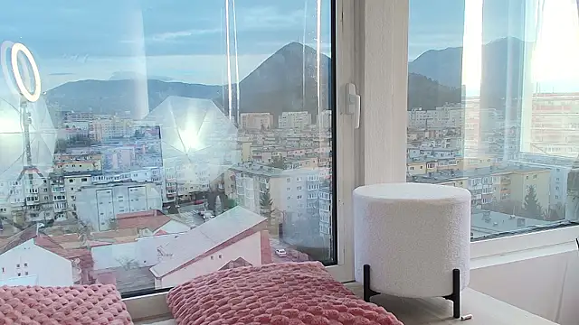 Lorennameliyy online show from 10, 2, 2026